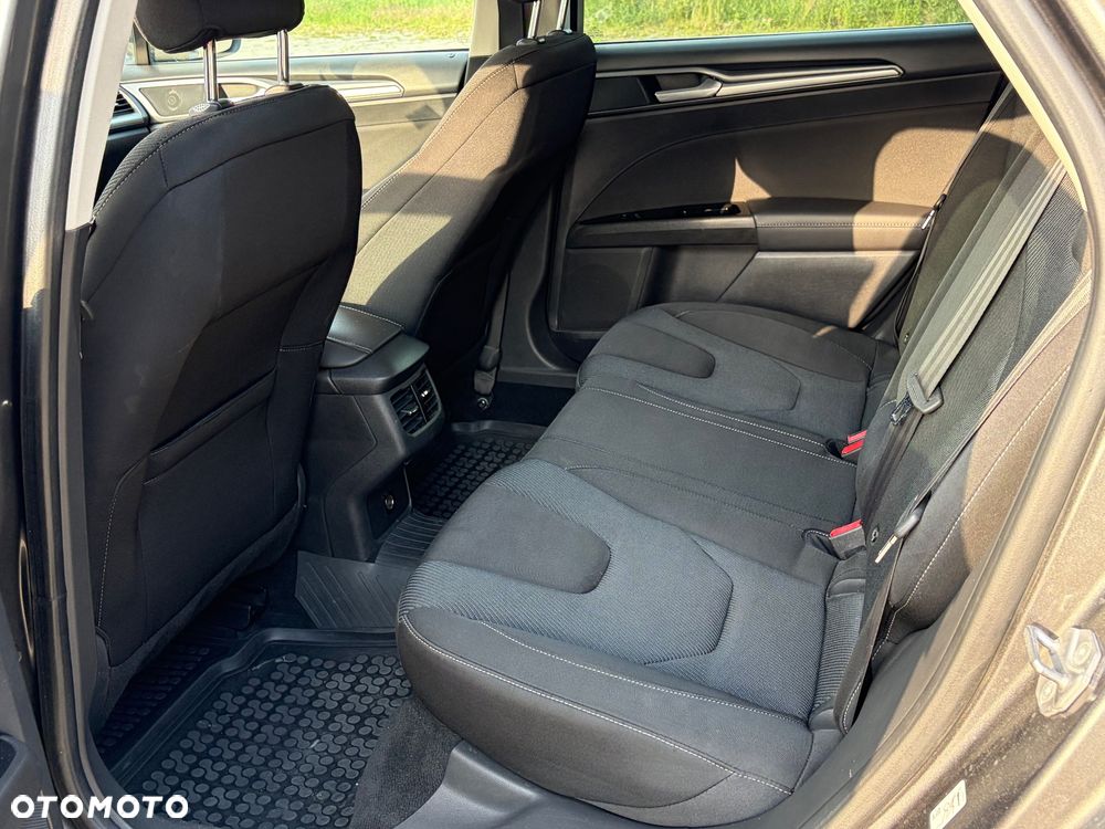 Ford Mondeo 2.0 TDCi Titanium PowerShift - 12
