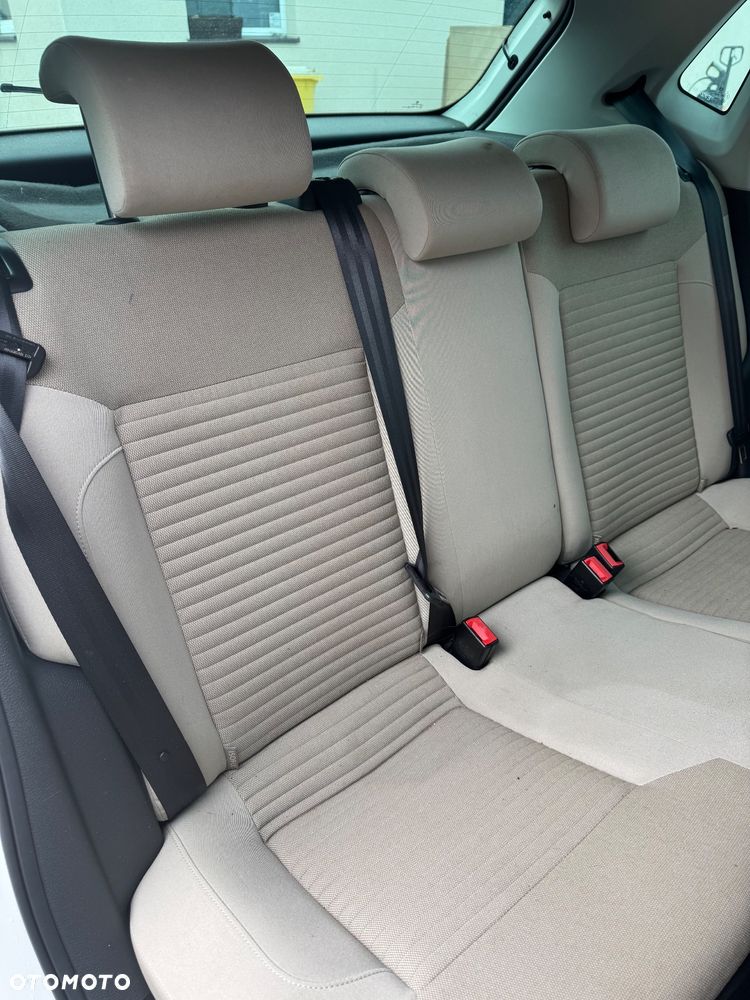 Volkswagen Polo 1.6 TDI Comfortline - 17