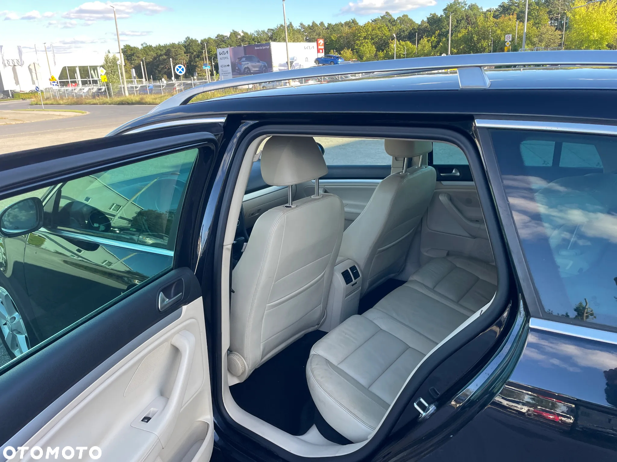 Volkswagen Golf 2.0 TDI DPF DSG Comfortline - 11