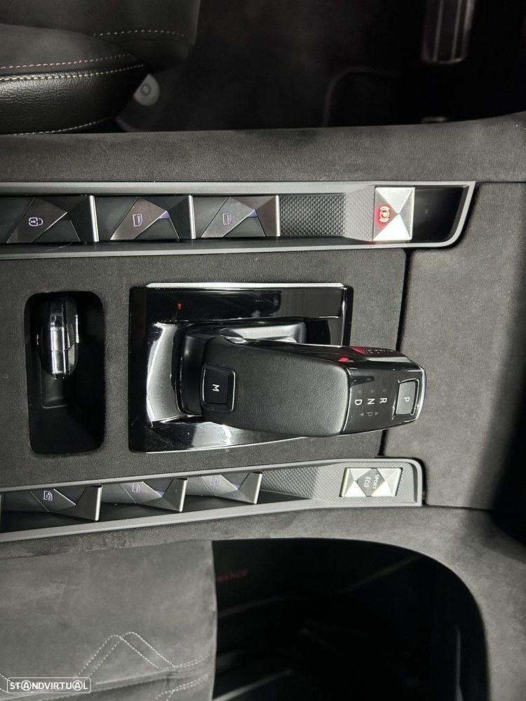 DS DS7 Crossback - 13