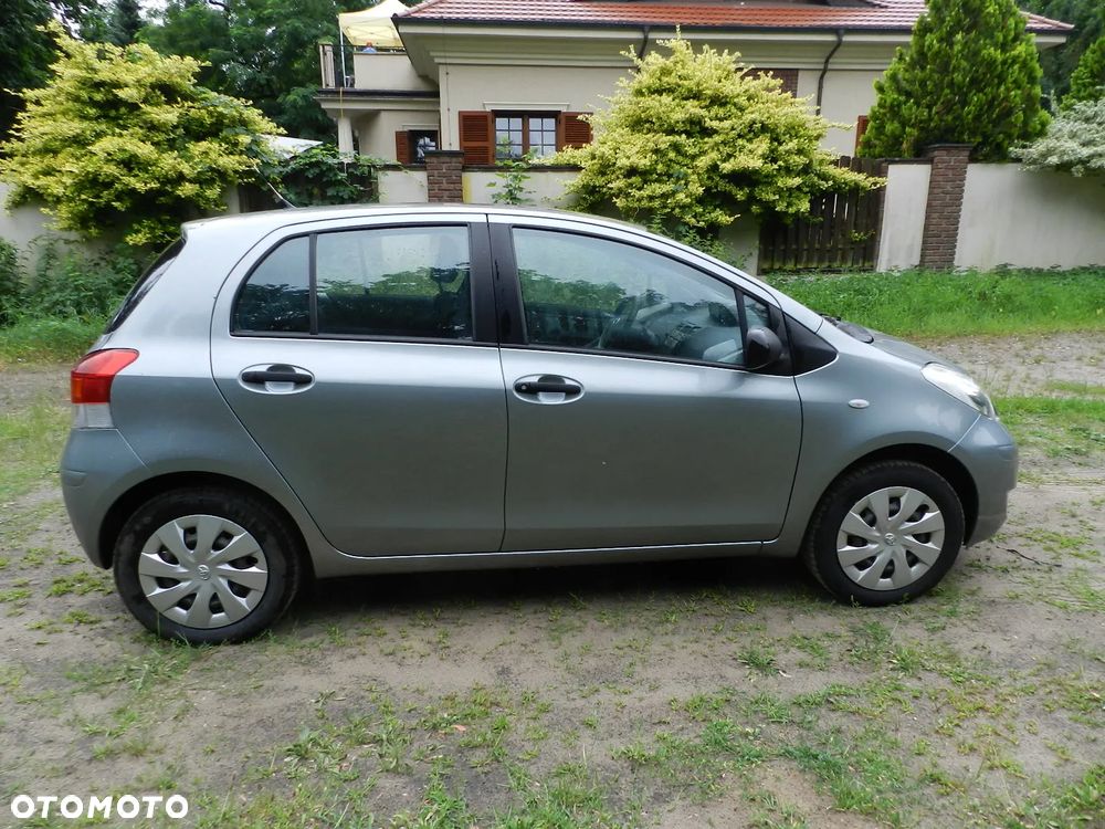 Toyota Yaris - 5