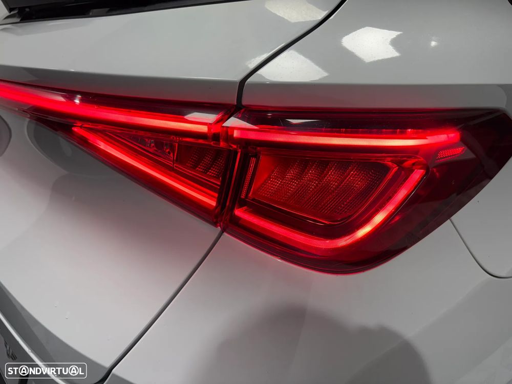 Cupra Leon ST 1.4 e-Hybrid MID DSG - 9