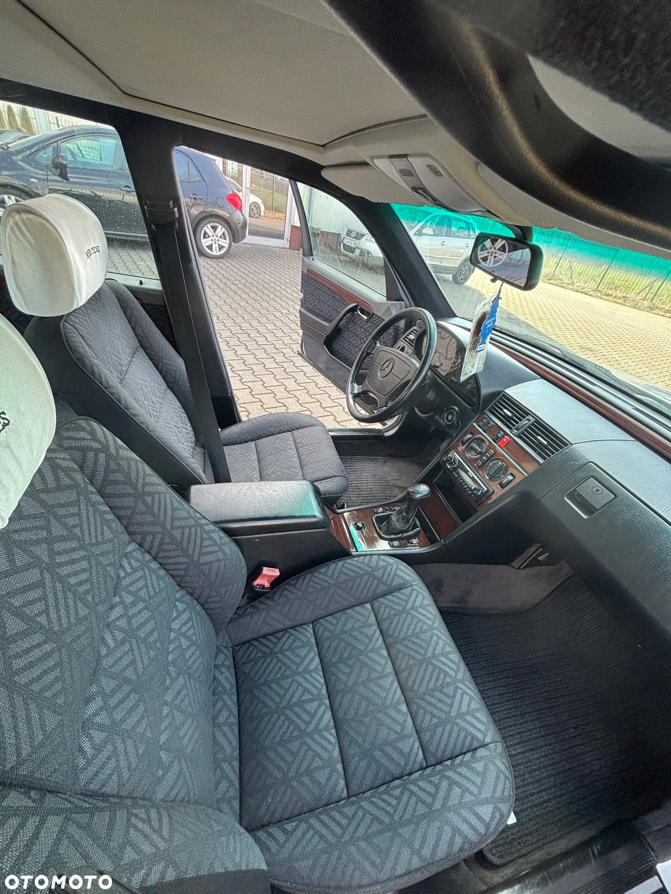 Mercedes-Benz Klasa C 220 D Elegance - 12