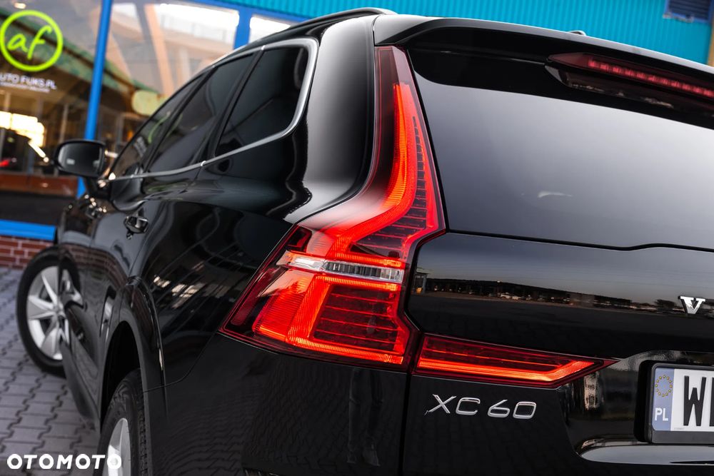 Volvo XC 60 B4 D AWD Core - 13