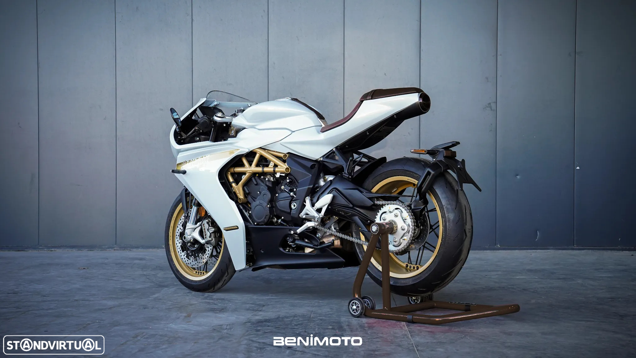 MV Agusta Superveloce S - 5