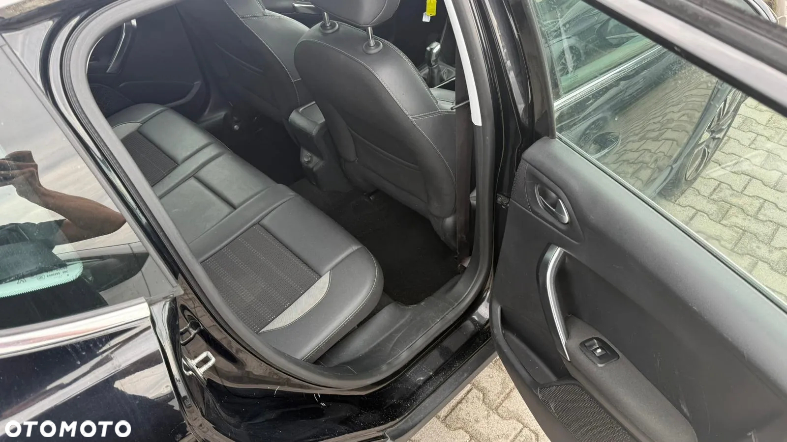 Peugeot 2008 1.6 BlueHDi Allure - 8