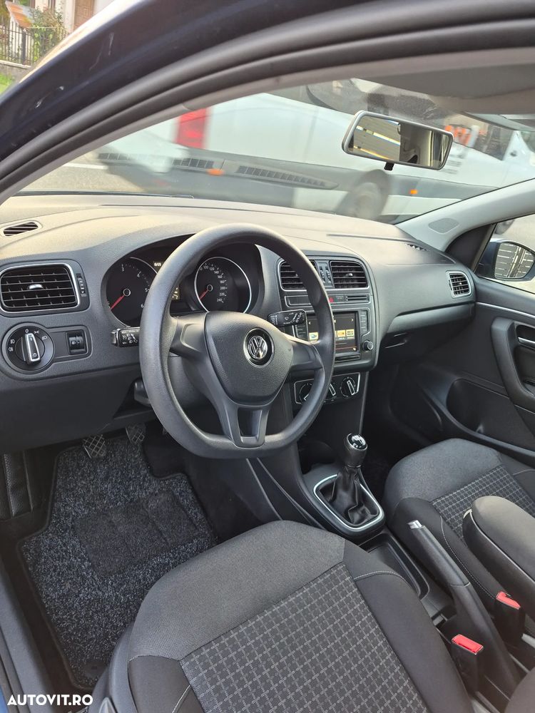 Volkswagen Polo - 9