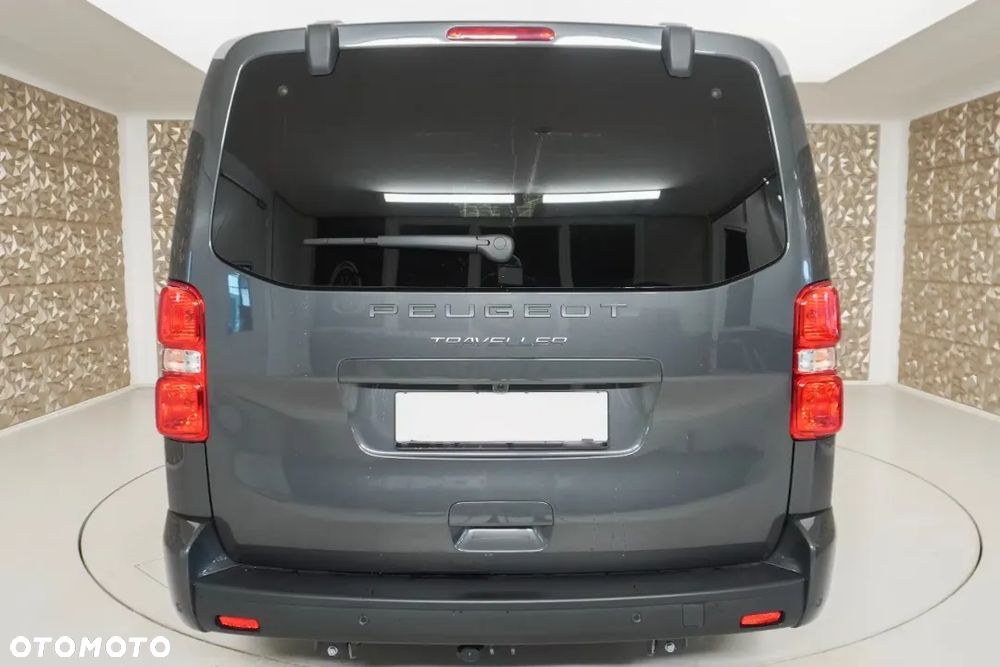 Peugeot Traveller - 8