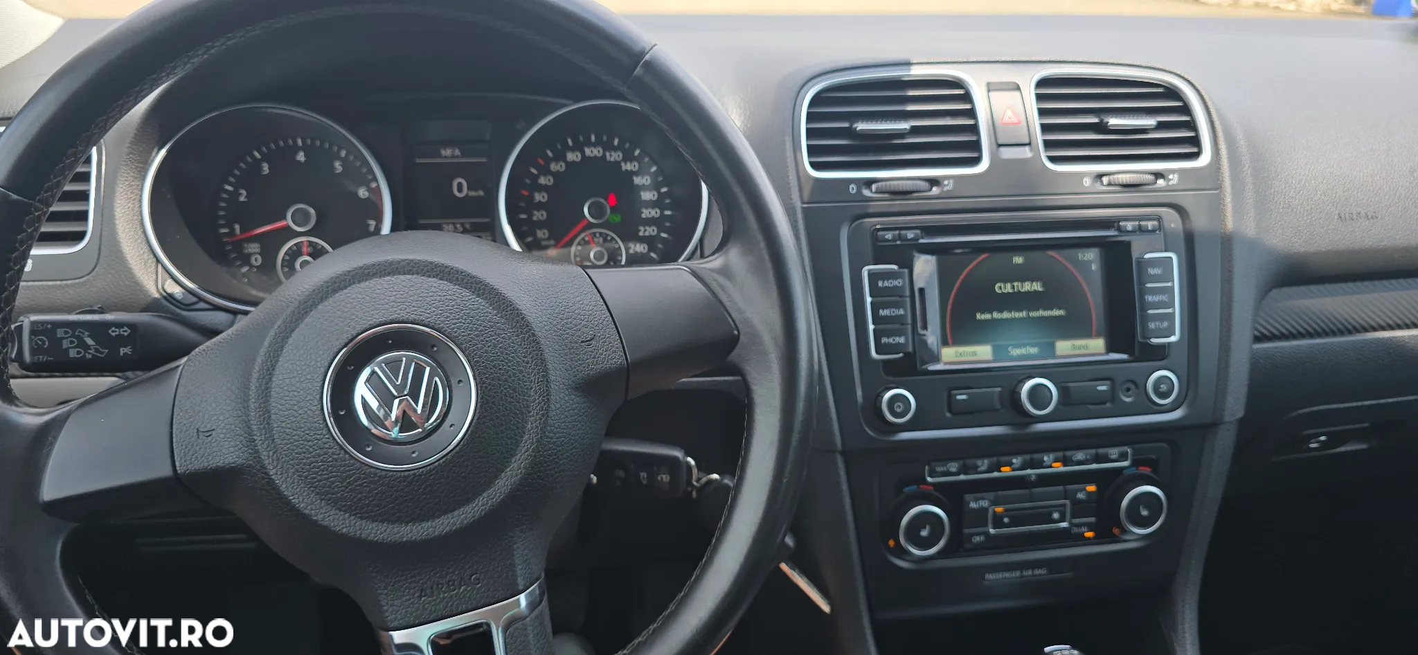 Volkswagen Golf 1.2 TSI BlueMotion Technology DSG Team - 15