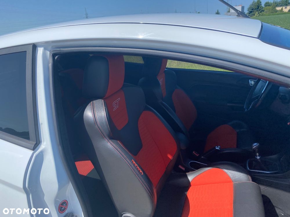 Ford Fiesta ST2 - 6