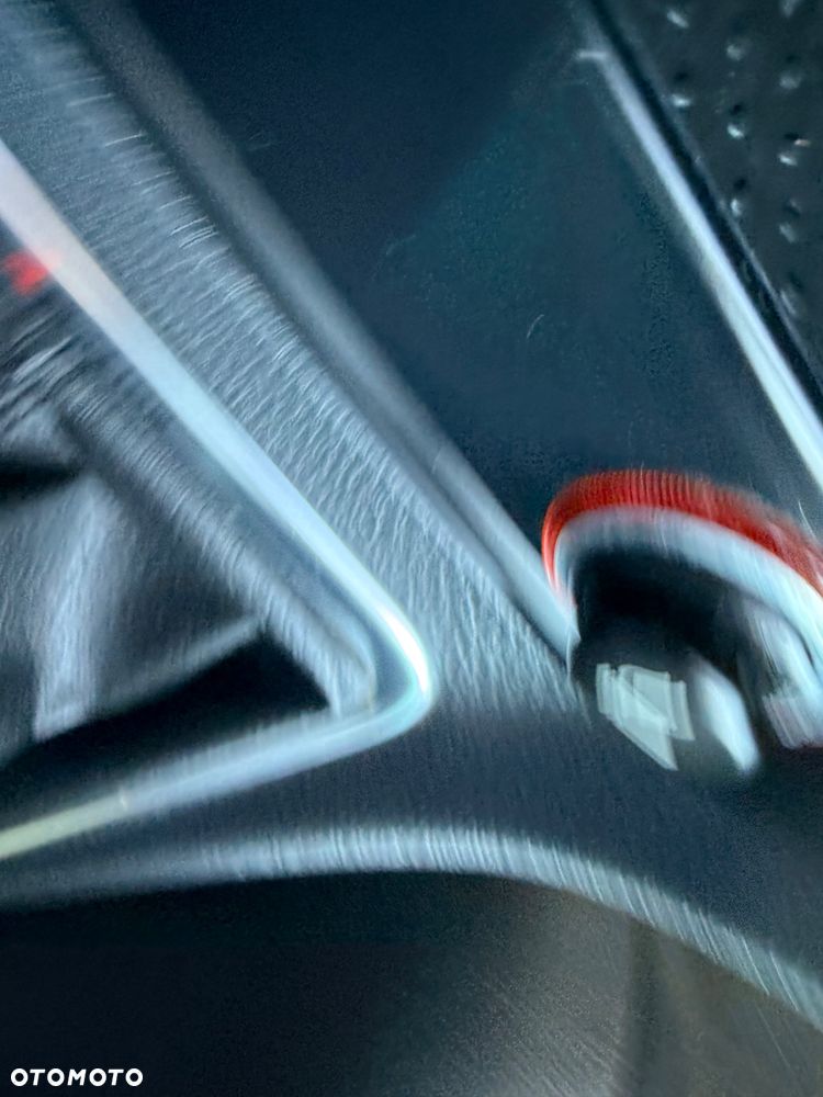 Volkswagen Sharan 2.0 TDI 4Motion BlueMotion Technology Highline - 21