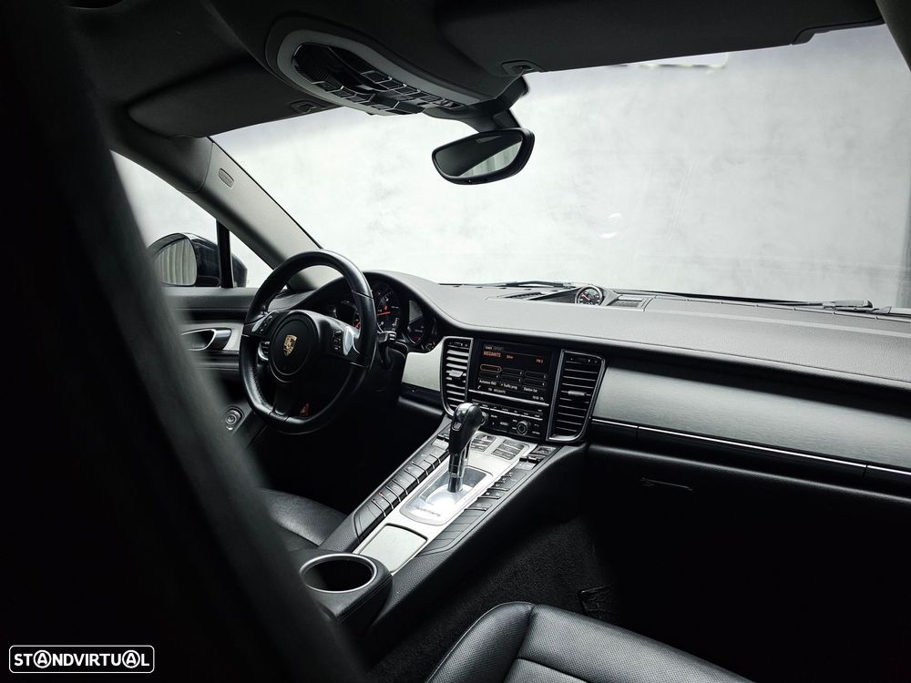 Porsche Panamera Platinum Edition - 10