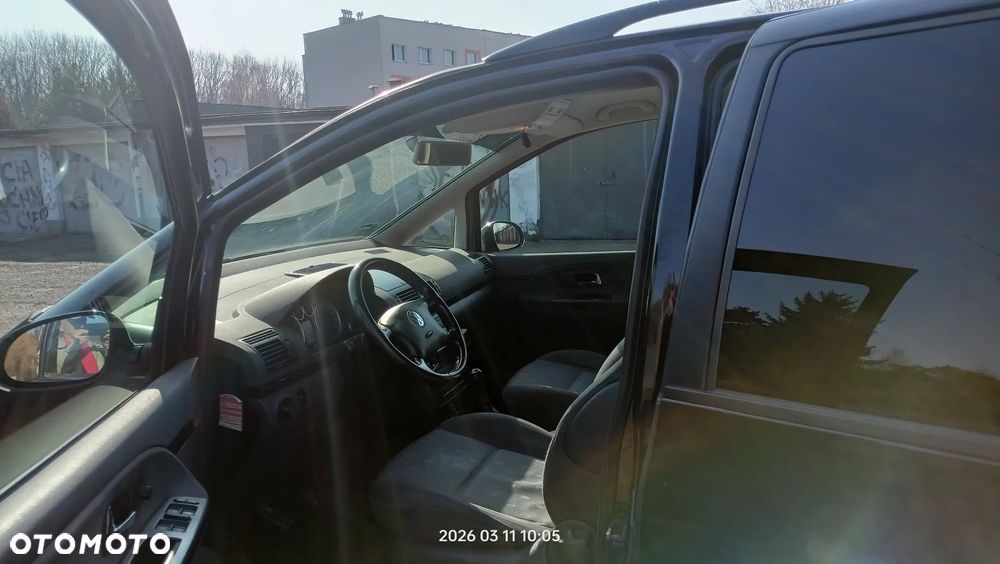 Volkswagen Sharan 2.0 - 13