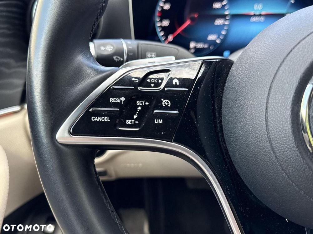 Mercedes-Benz Klasa E - 23