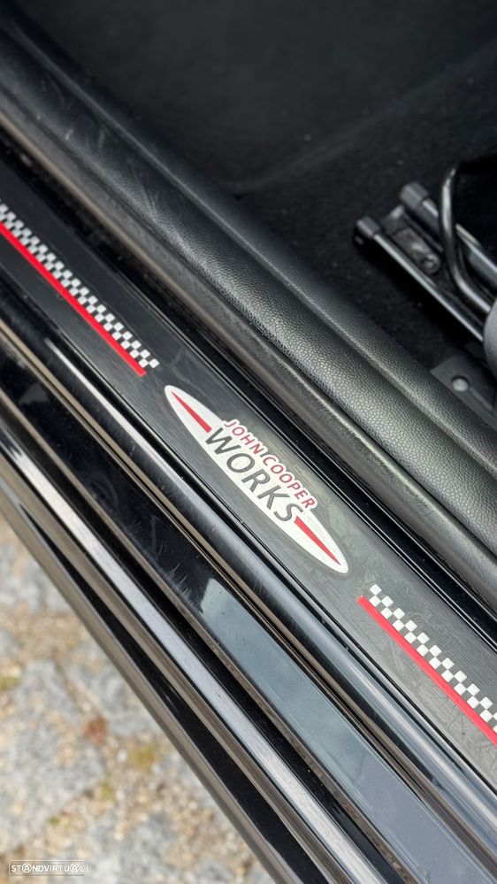 MINI 3 Portas John Cooper Works Auto Desportiva - 15