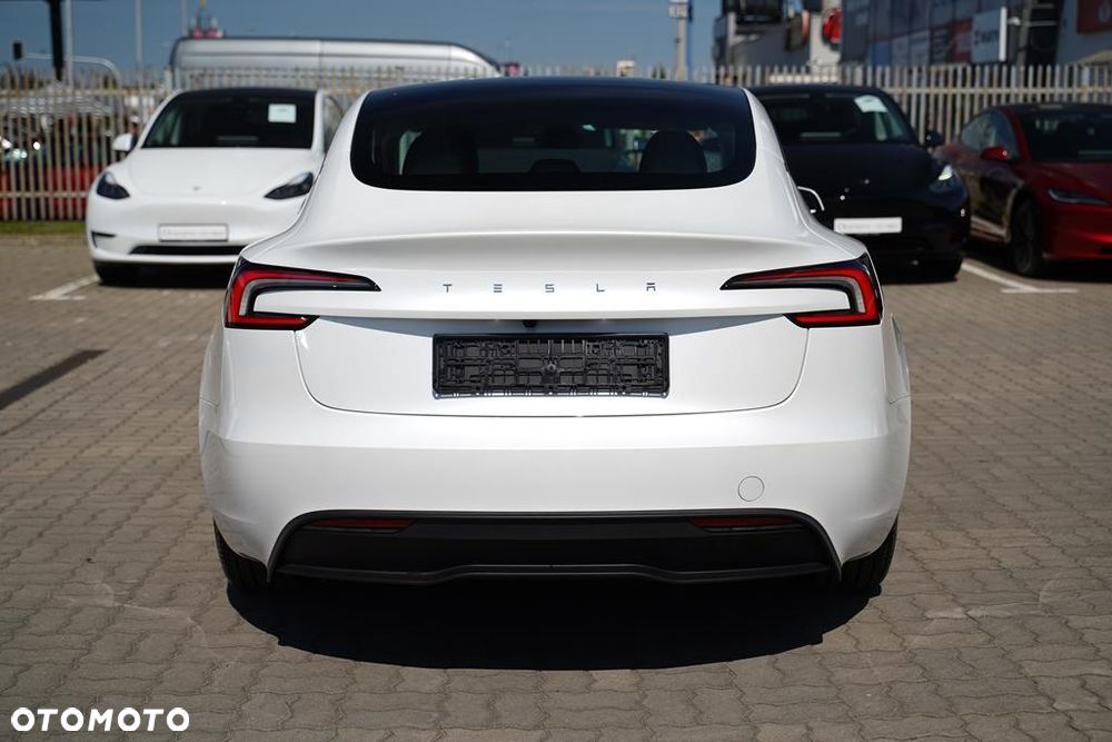 Tesla Model 3 RWD Premium - 5