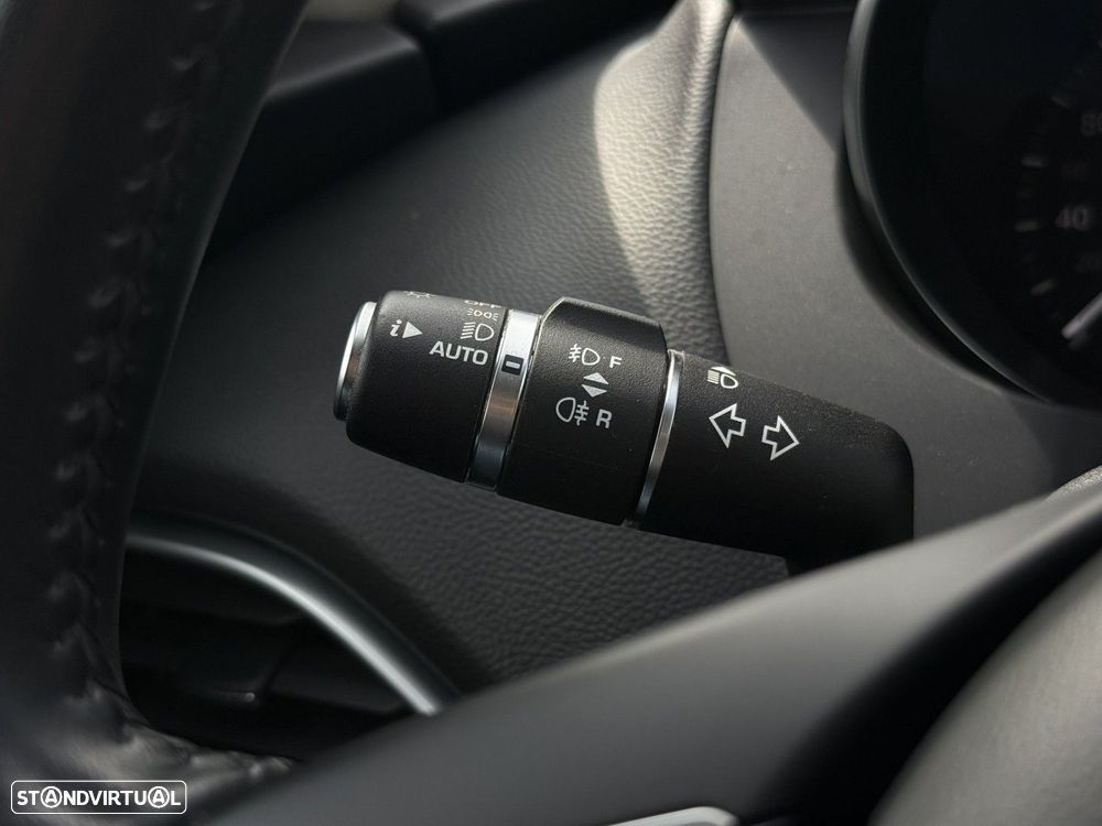 Jaguar F-Pace 2.0 i4D Pure - 9