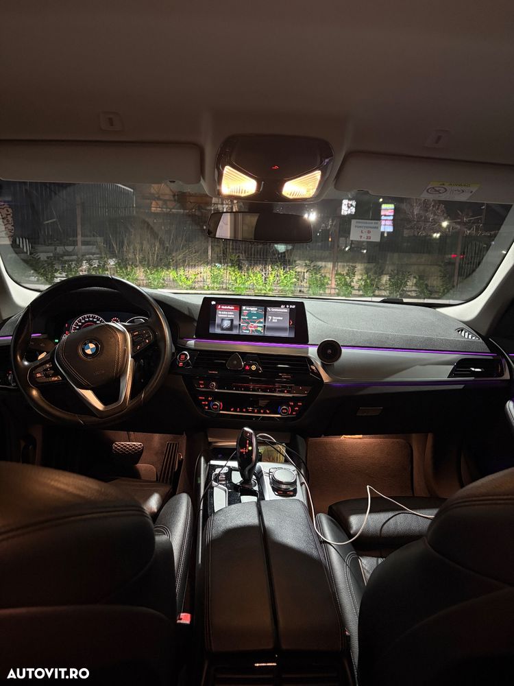 BMW Seria 5 520d EfficientDynamics Edition AT - 8