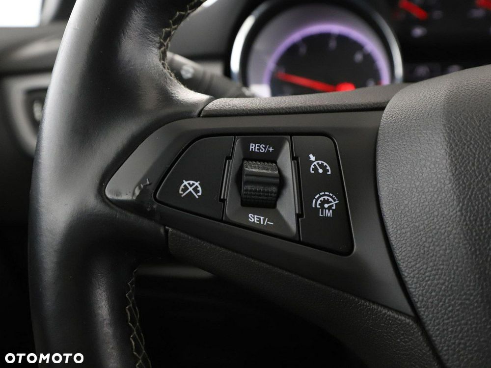 Opel Astra 1.6 D Start/Stop 120 Jahre - 29