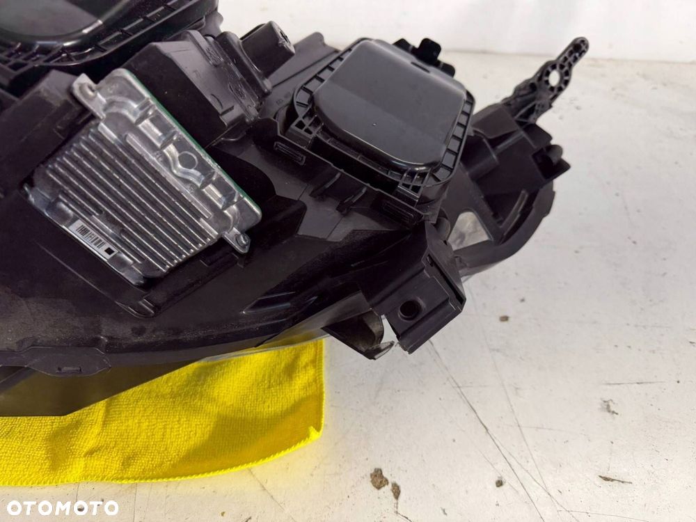 lampa prawy przód prawa przednia citroen jumpy iii eu - 15