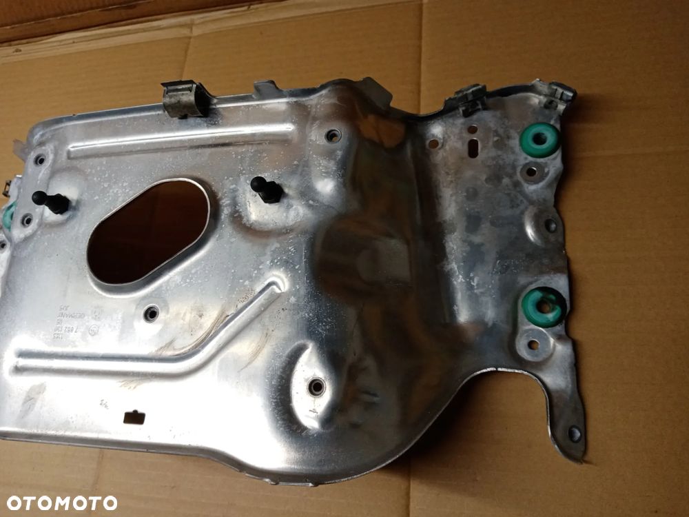 Osłona termiczna komory silnika BMW M5 G30 F90 4.4 V8 7852130 - 3