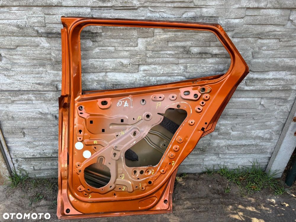 Drzwi Peugeot 2008 II Po 2019r. Tył Prawy - 2