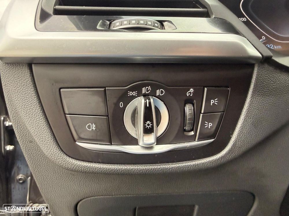 BMW iX3 Inspiring - 41