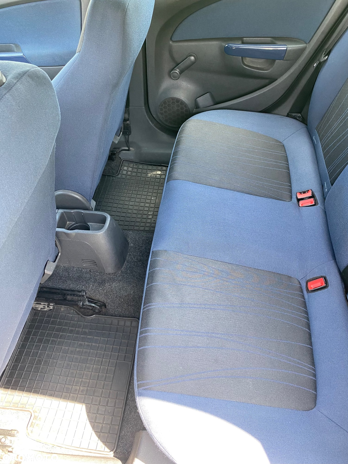 Opel Corsa 1.2 16V - 11
