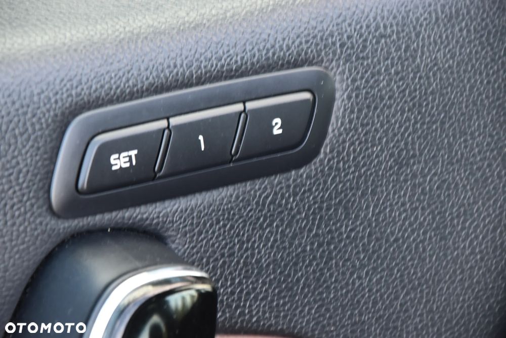 Kia Ceed - 25