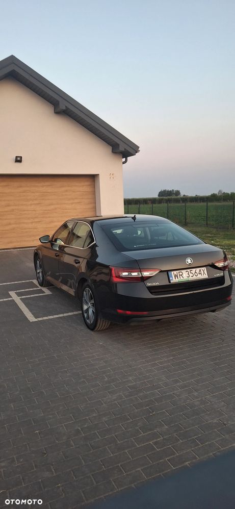 Skoda Superb 1.8 TSI Ambition DSG - 5