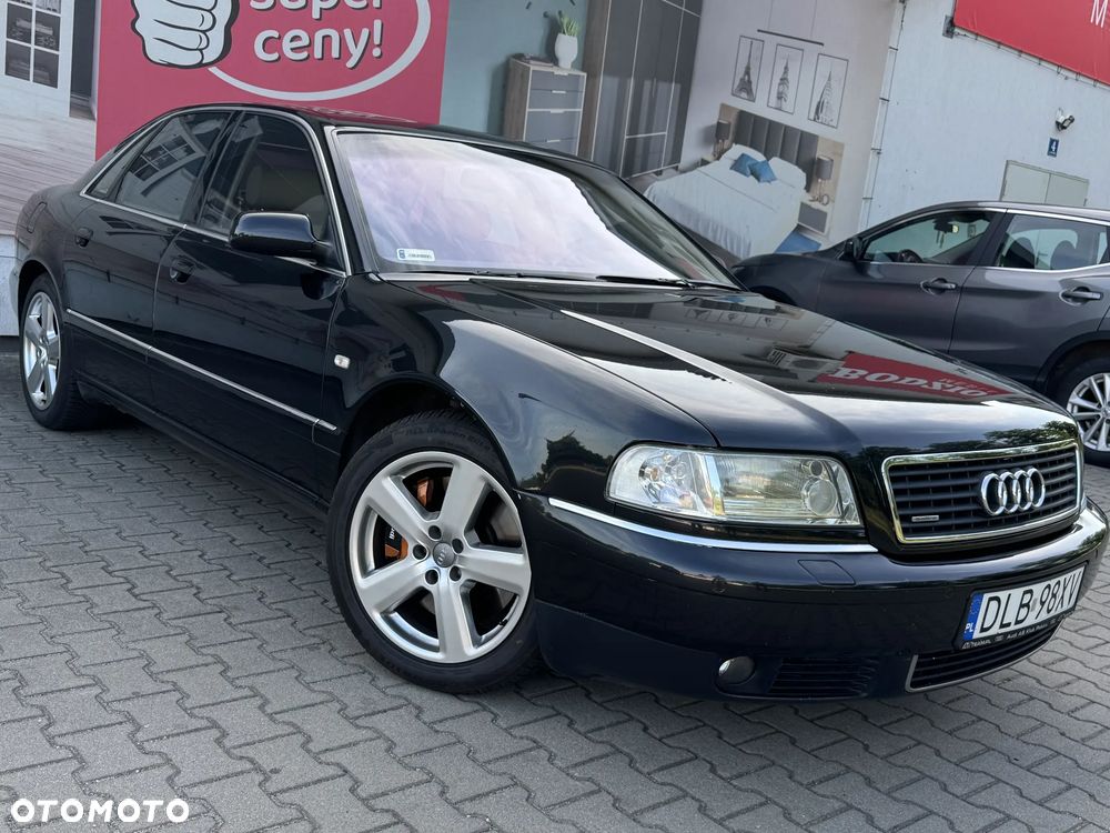 Audi A8 - 1
