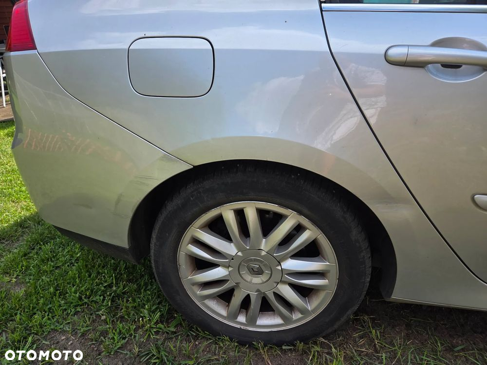 Renault Laguna 2.0 dCi Initiale - 7