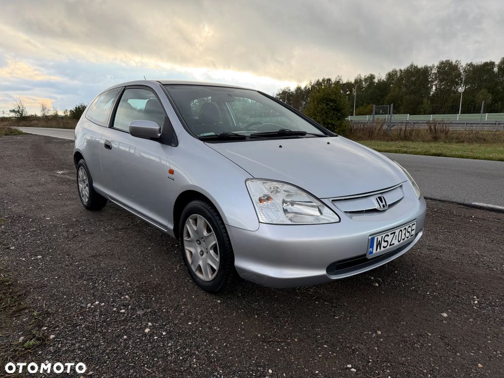 Honda Civic 1.6i LS - 1
