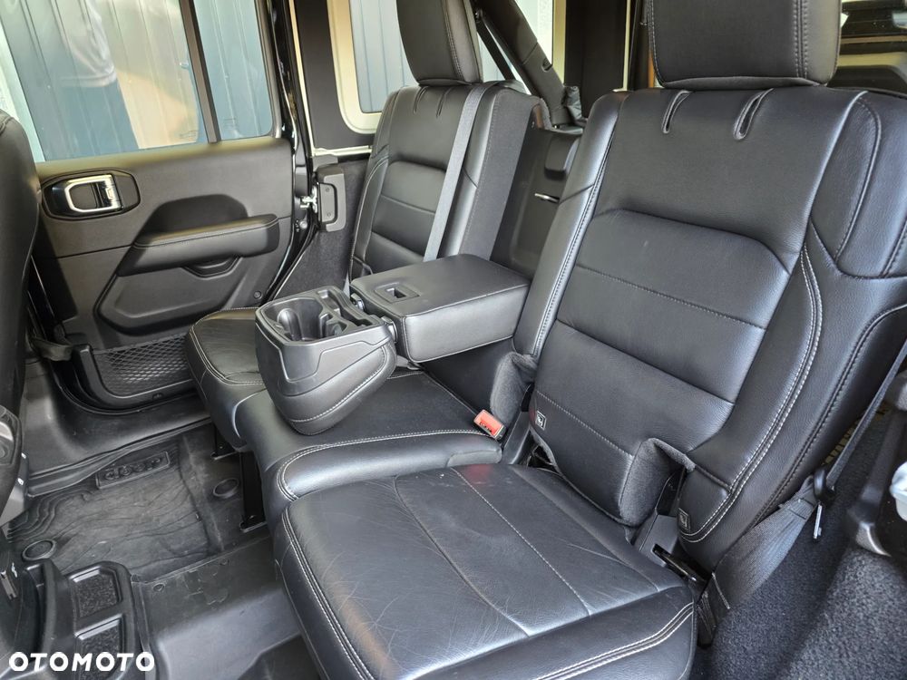 Jeep Wrangler Unlimited 2.2 CRD Sahara - 14