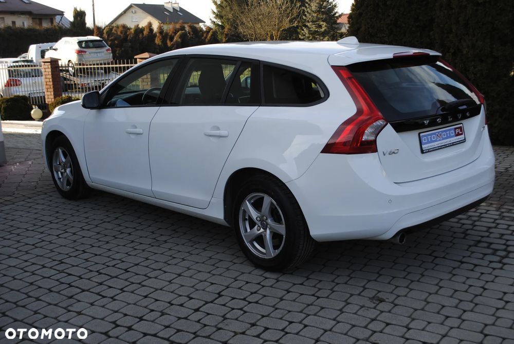 Volvo V60 - 11