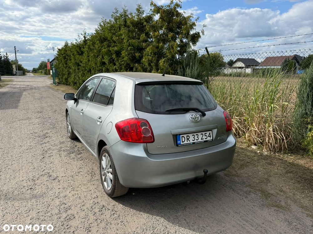 Toyota Auris 1.4 D-4D Luna - 3