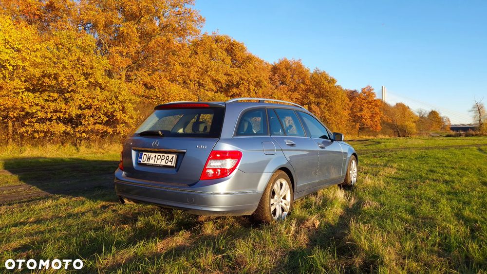 Mercedes-Benz Klasa C 250 CDI BlueEff Avantgarde - 4