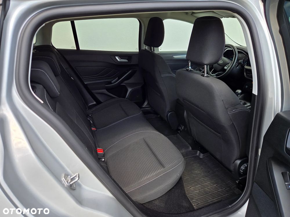 Ford Focus - 13