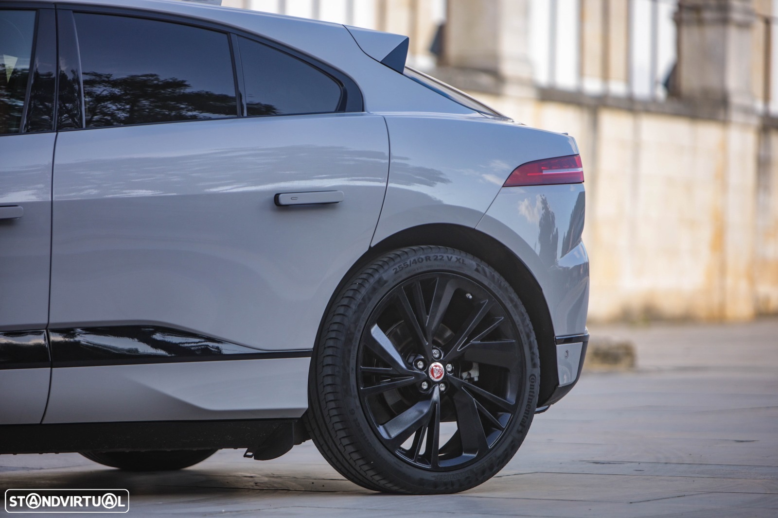 Jaguar I-Pace EV400 AWD R-DYNAMIC HSE - 26