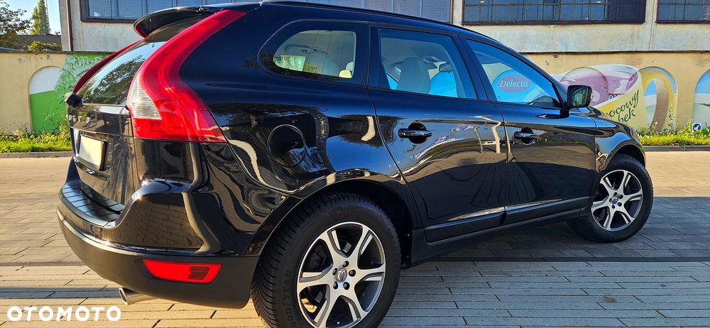 Volvo XC 60 - 4