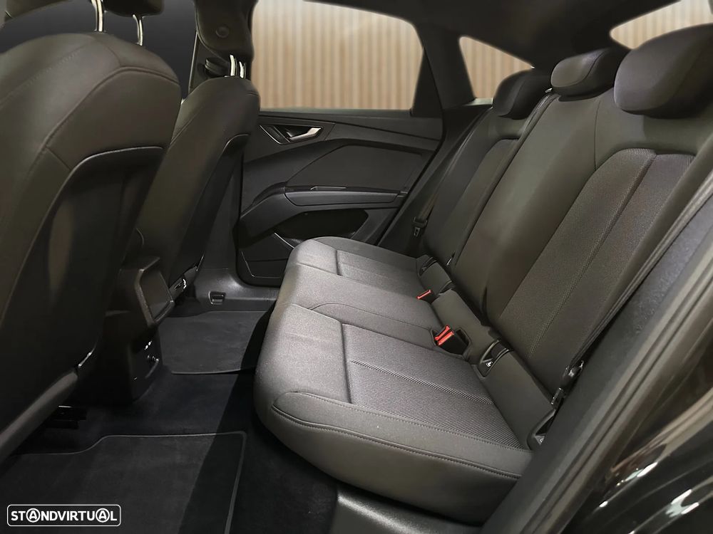 Audi Q4 e-tron 50 quattro - 12