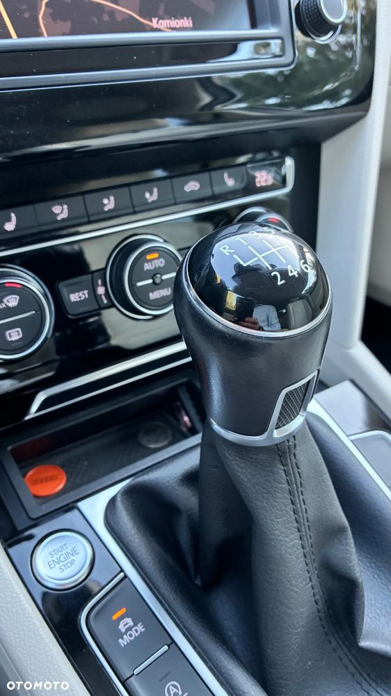 Volkswagen Passat Variant - 23