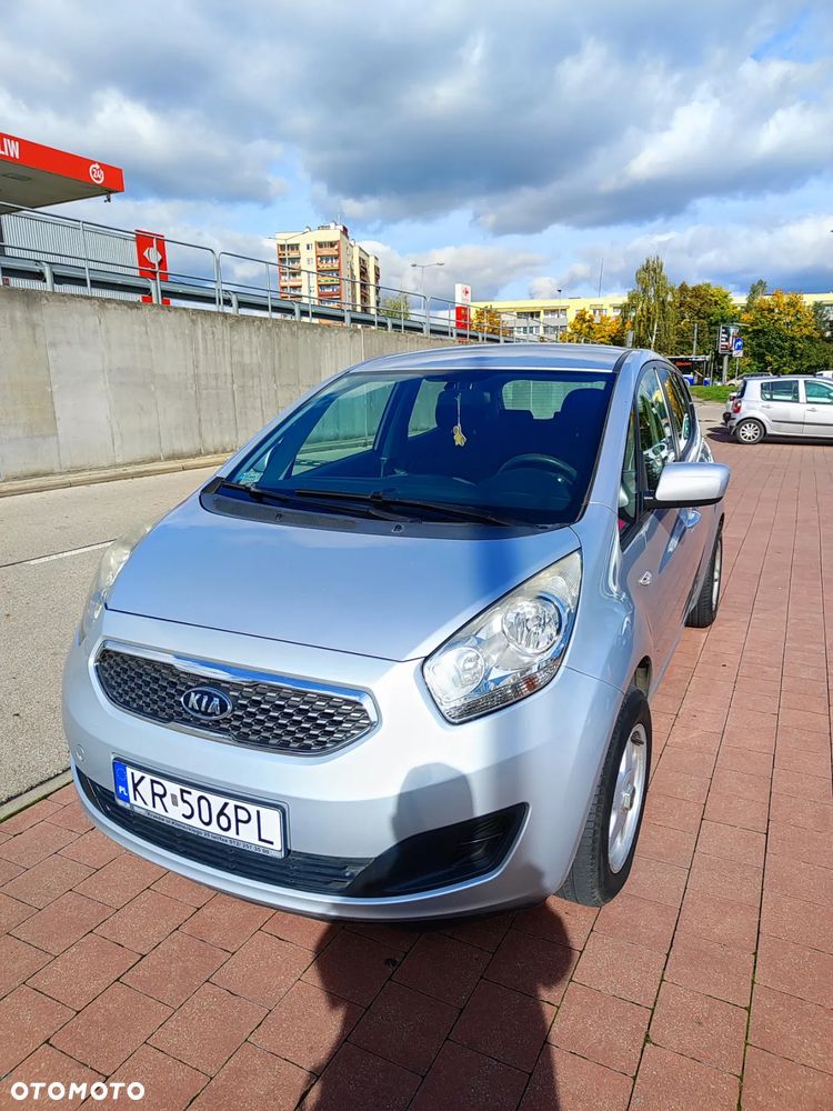 Kia Venga 1.4 L - 8