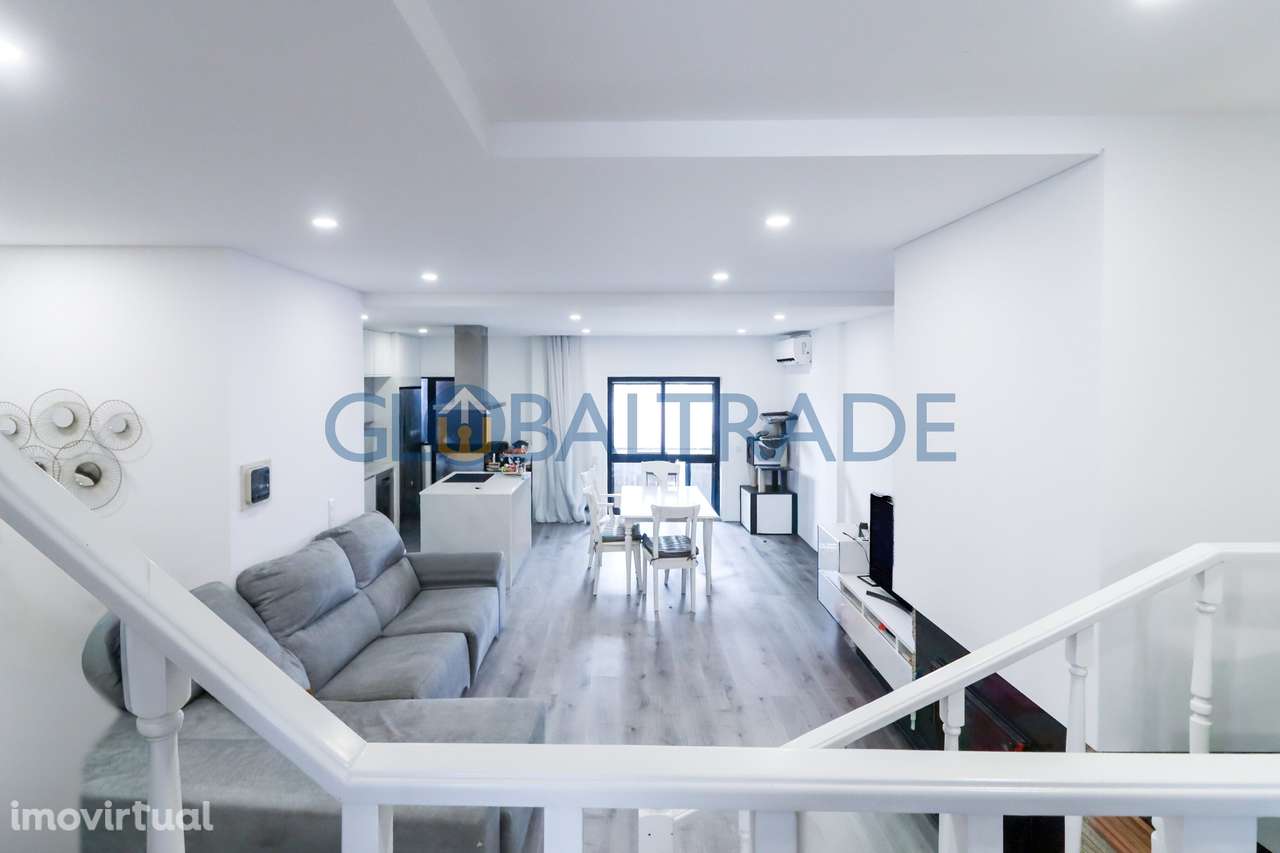 Duplex T1+1 em Condomínio fechado na Maia - Grande imagem: 3/19