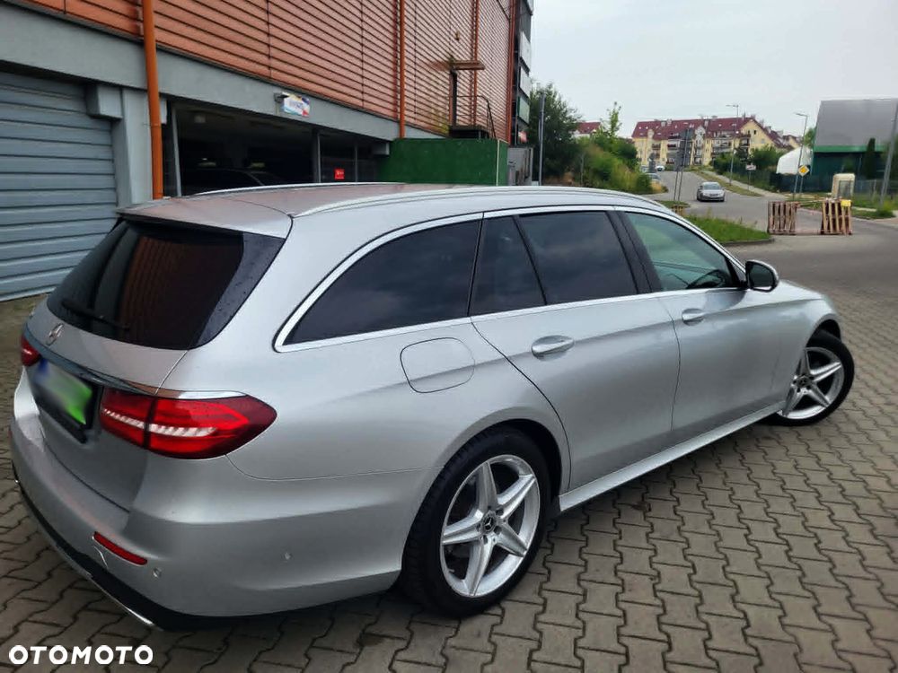 Mercedes-Benz Klasa E 220 d 9G-TRONIC AMG Line - 20