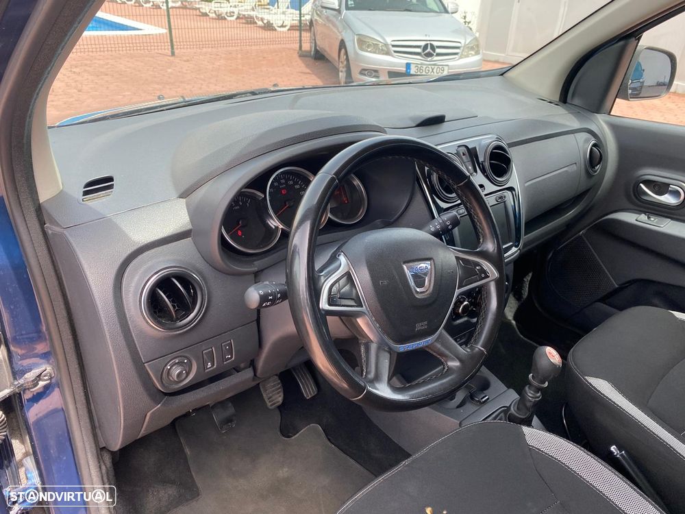 Dacia Lodgy 1.5 Blue dCi Stepway 7L - 10