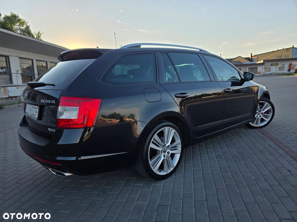 Skoda Octavia 2.0 TDI RS DSG - 22