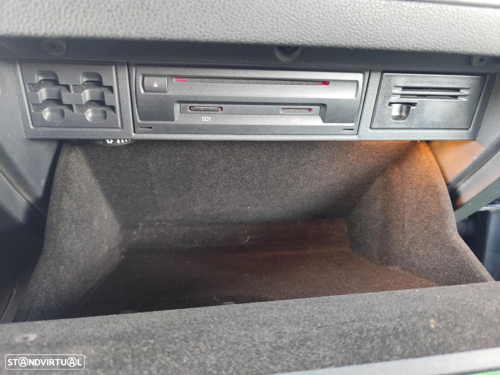 VW Golf Variant 1.6 TDi Confortline - 39