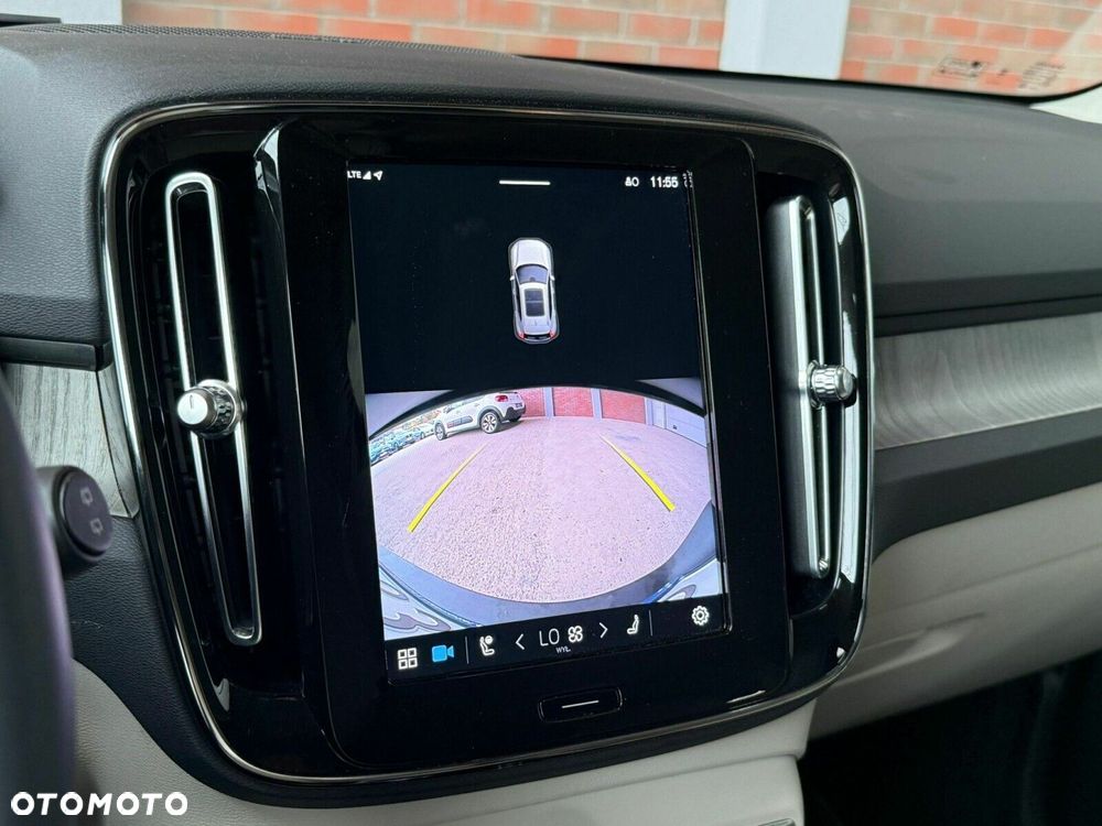 Volvo XC 40 B4 AWD Plus Bright - 23