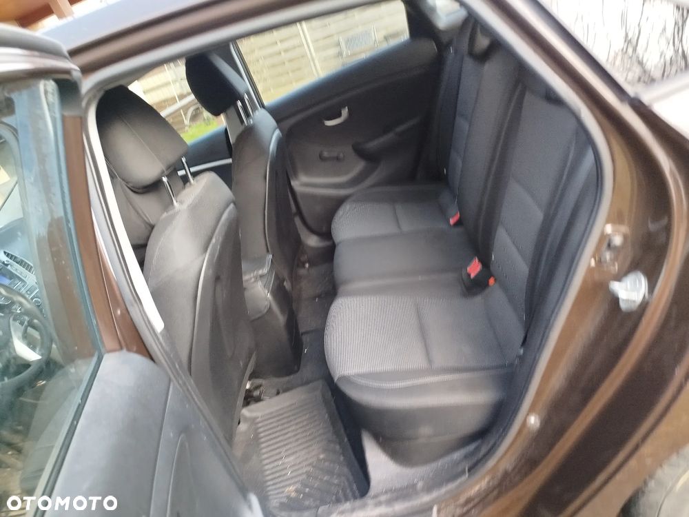 Hyundai i30 1.4 BlueDrive Classic - 19